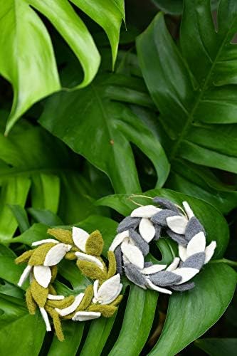 De Kulture Handmade Wool Felt Mini Leaves Wreath Christmas Decoration